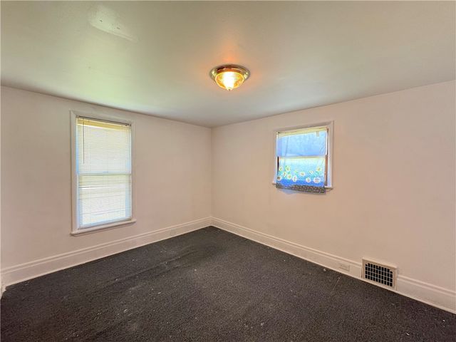 3003 Riverside Dr, Penn Twp, PA 15623