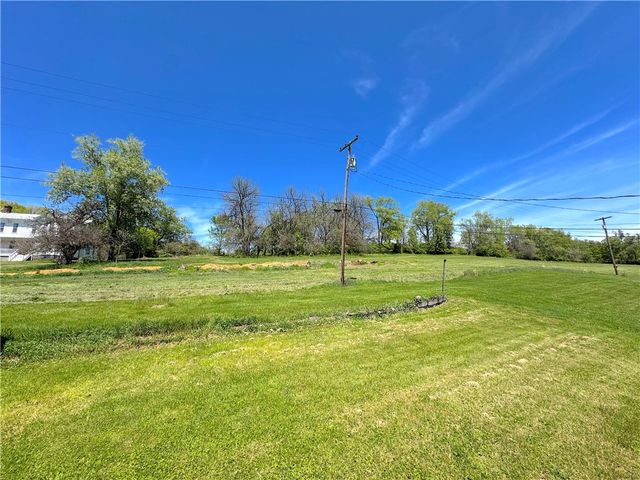 3003 Riverside Dr, Penn Twp, PA 15623