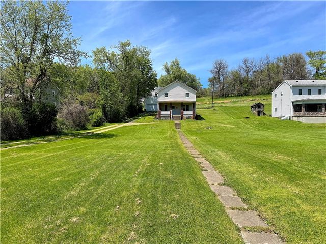 3003 Riverside Dr, Penn Twp, PA 15623