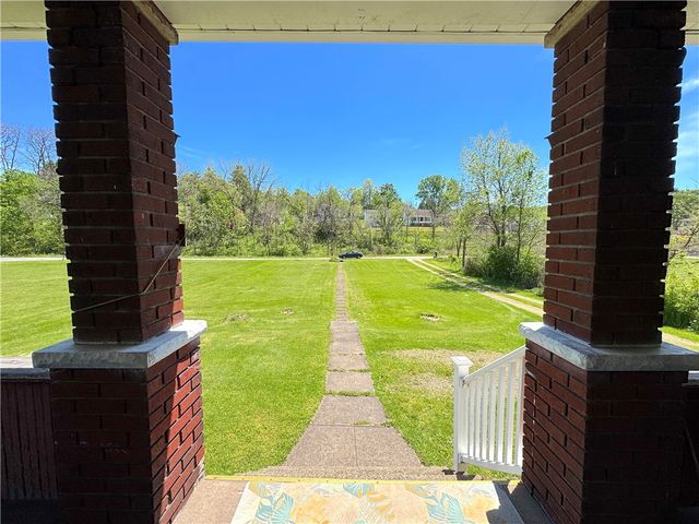 3003 Riverside Dr, Penn Twp, PA 15623