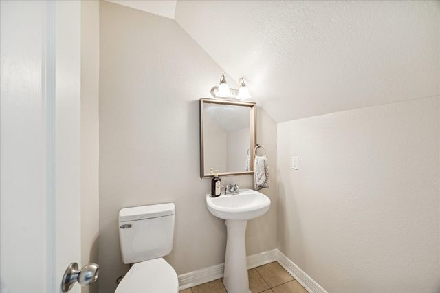 18627 Walden Glen Circle, Humble, TX 77346