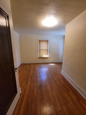 24 N Hazelwood Avenue, Newark, OH 43055