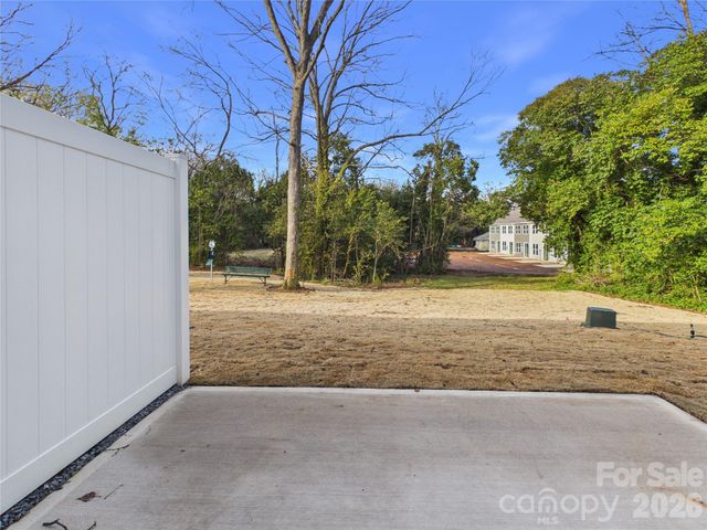 311 E King Street 04, Kings Mountain, NC 28086