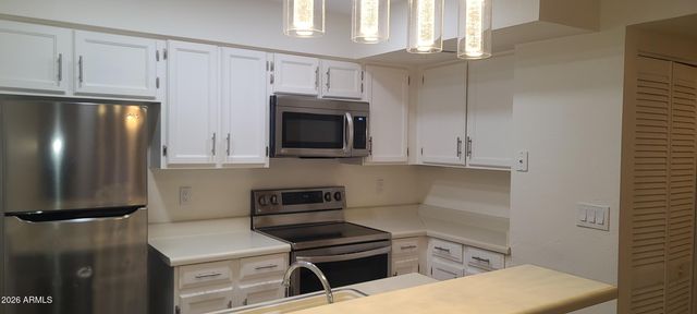 1432 W EMERALD Avenue 29, Mesa, AZ 85202