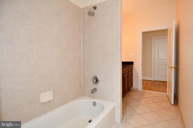 1924 LEONARD RD, Falls Church, VA 22043