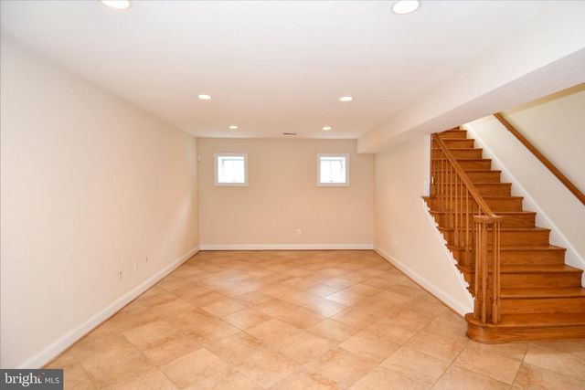 1924 LEONARD RD, Falls Church, VA 22043