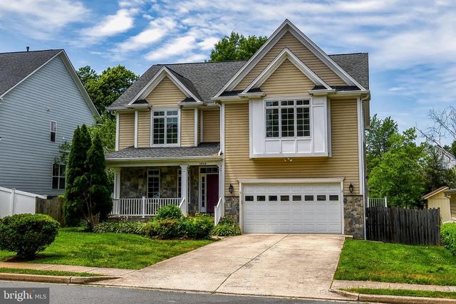 1924 LEONARD RD, Falls Church, VA 22043