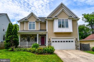 1924 LEONARD RD, Falls Church, VA 22043