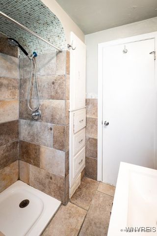 54 Covington Drive, West Seneca, NY 14220