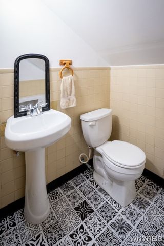 54 Covington Drive, West Seneca, NY 14220