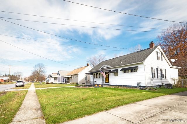 54 Covington Drive, West Seneca, NY 14220