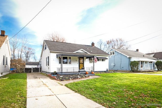 54 Covington Drive, West Seneca, NY 14220