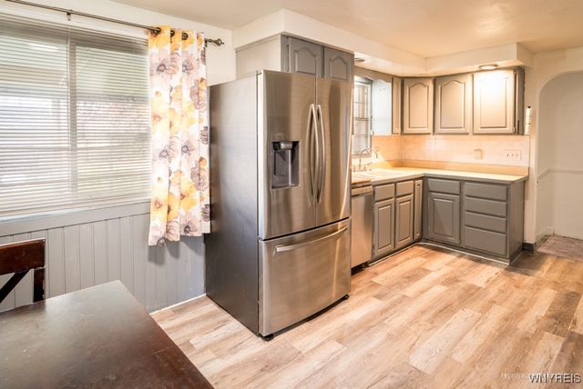 54 Covington Drive, West Seneca, NY 14220