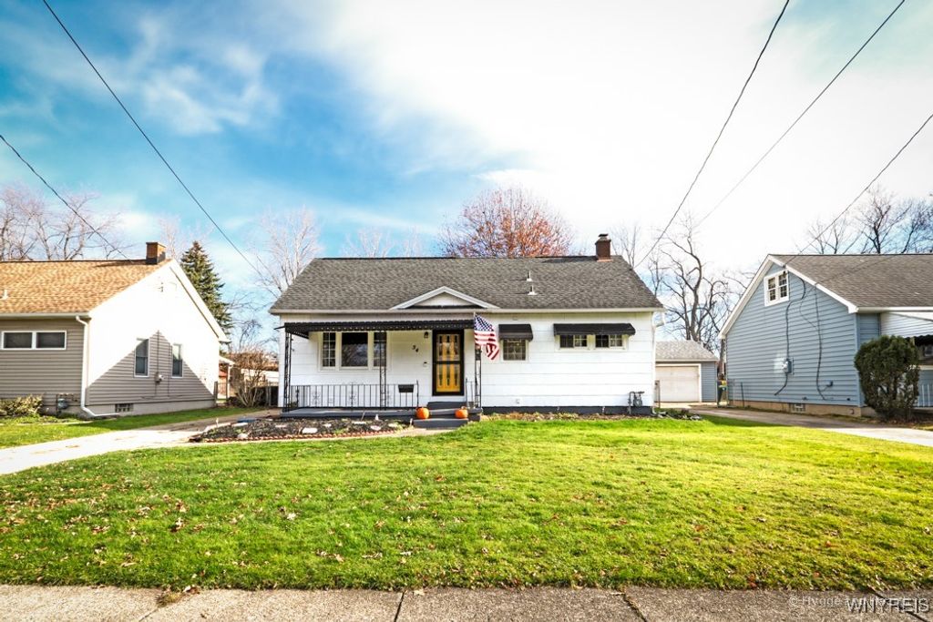 54 Covington Drive, West Seneca, NY 14220