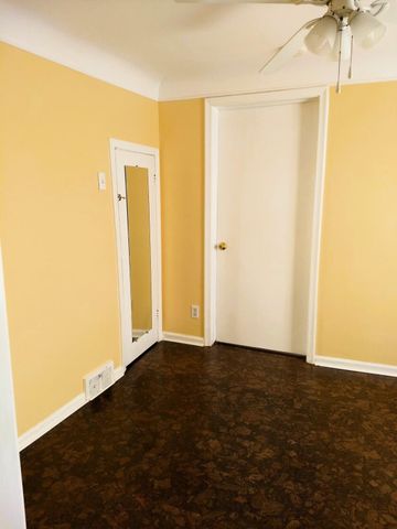 31948 Dover Street, Garden City, MI 48135