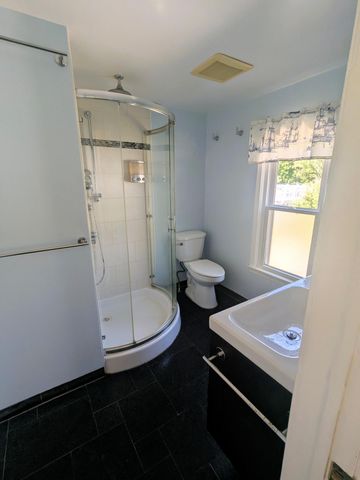 31948 Dover Street, Garden City, MI 48135