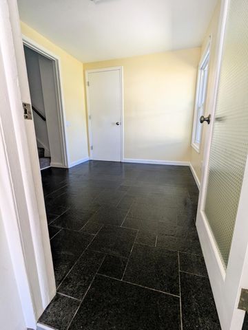 31948 Dover Street, Garden City, MI 48135