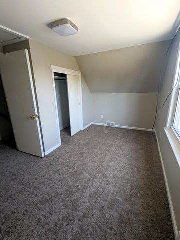 31948 Dover Street, Garden City, MI 48135