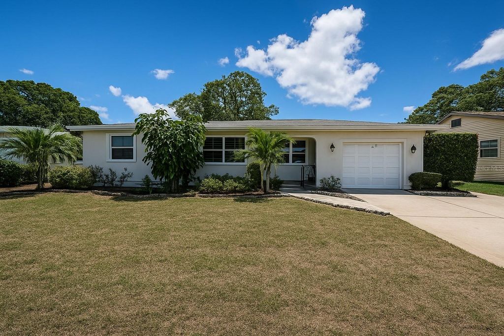 2110 57TH AVENUE N, St Petersburg, FL 33714