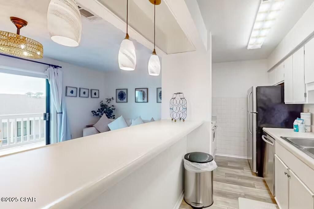 Image 10 of property listing at 17614 Front Beach Road 8D, Panama City Beach, FL 32413