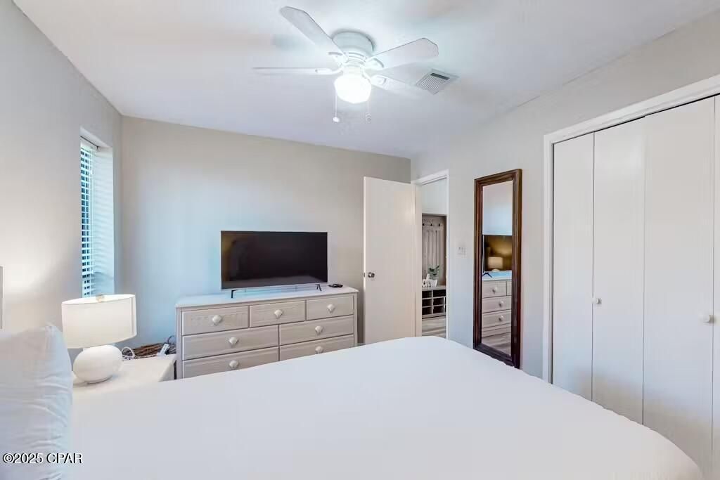 Image 15 of property listing at 17614 Front Beach Road 8D, Panama City Beach, FL 32413