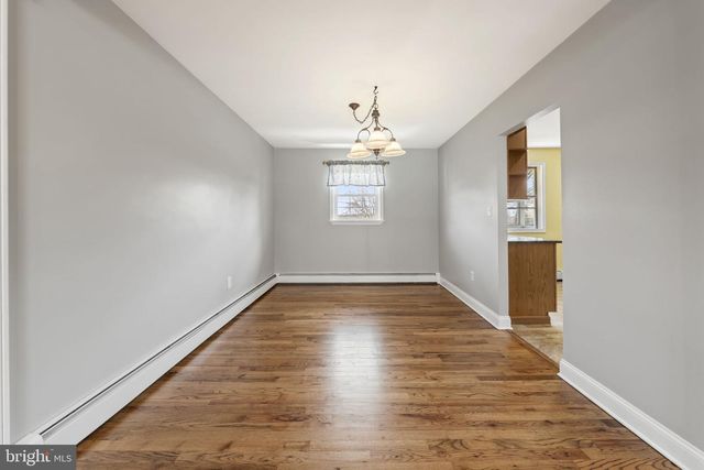 205 HICKORY LN, Douglassville, PA 19518