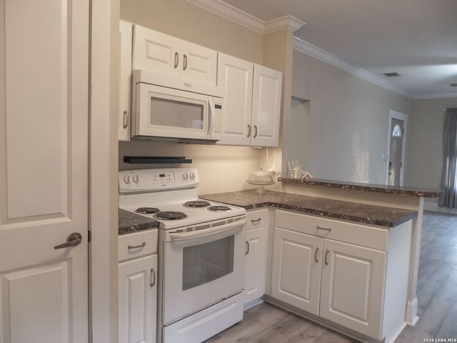 1725 W craig, San Antonio, TX 78201