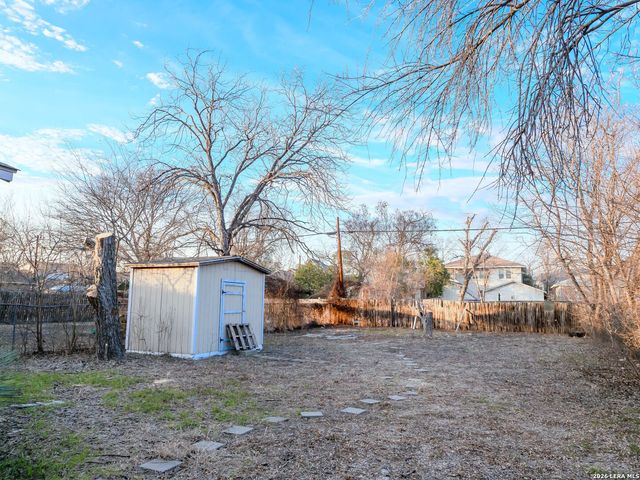 1725 W craig, San Antonio, TX 78201