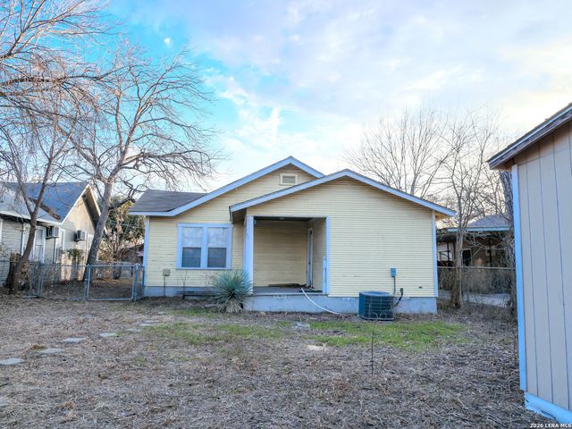 1725 W craig, San Antonio, TX 78201