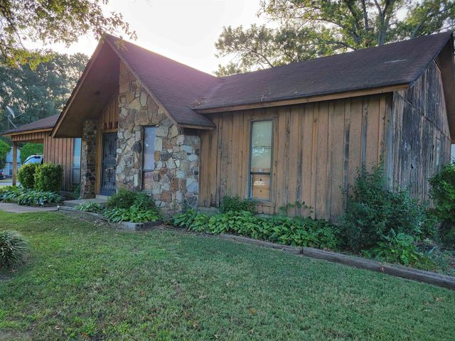 6771 STARKENBURG LN, Memphis, TN 38115