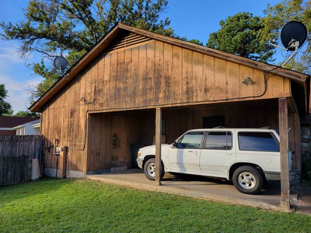 6771 STARKENBURG LN, Memphis, TN 38115