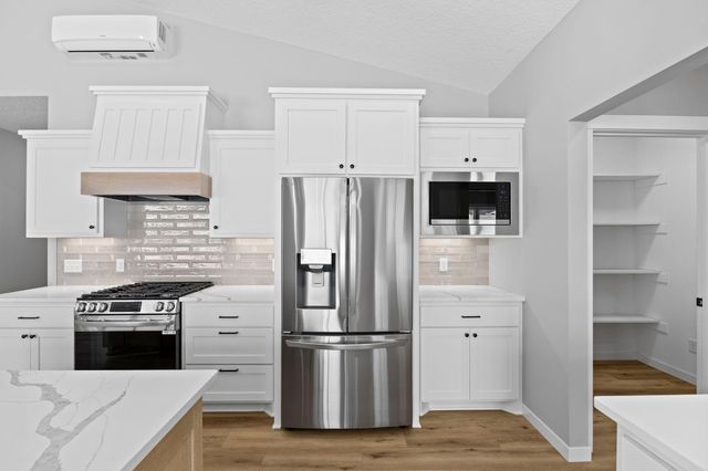 630 7th Avenue NE, Isanti, MN 55040