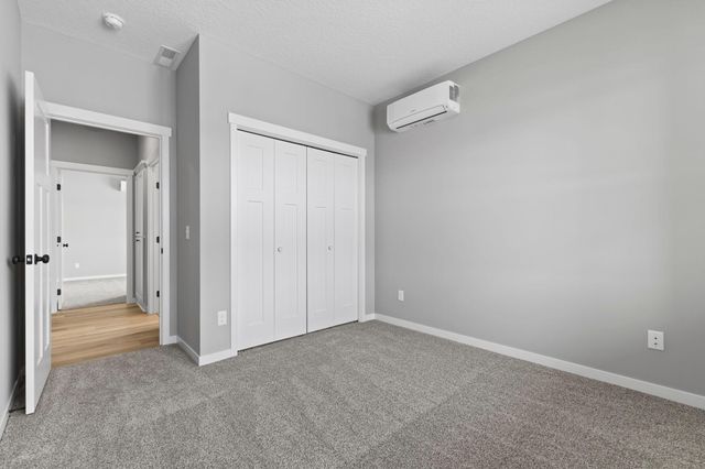 630 7th Avenue NE, Isanti, MN 55040