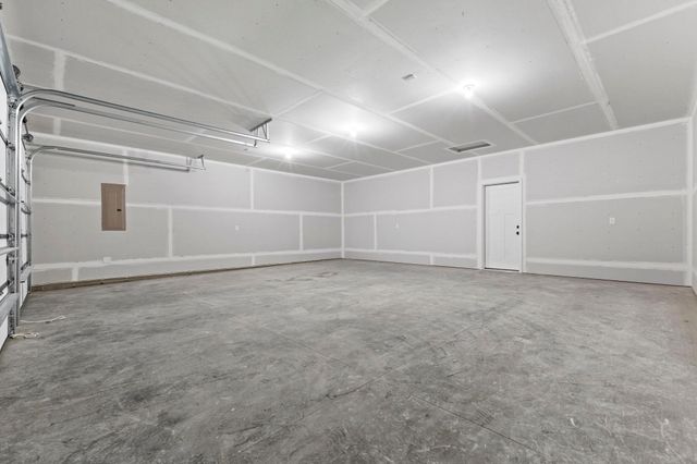 630 7th Avenue NE, Isanti, MN 55040