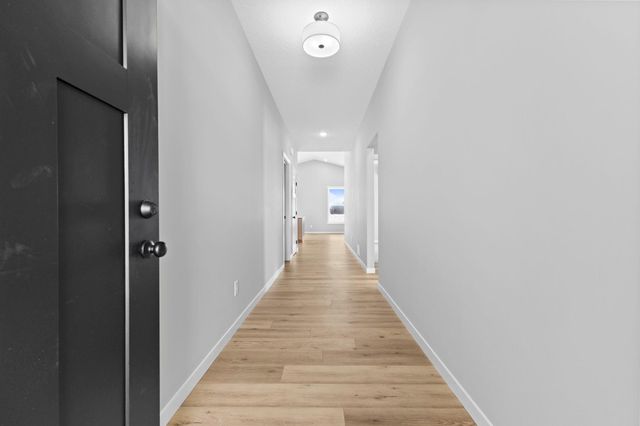 630 7th Avenue NE, Isanti, MN 55040