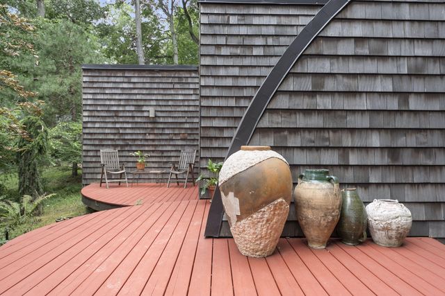 3820 Hiawatha Drive, Michiana Shores, IN 46360