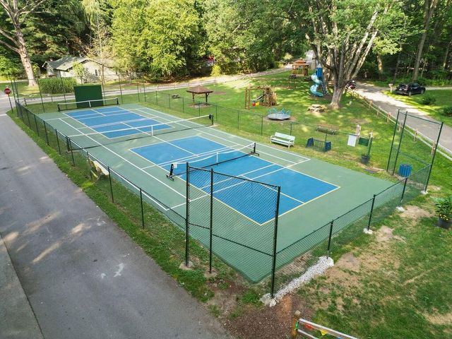 3820 Hiawatha Drive, Michiana Shores, IN 46360