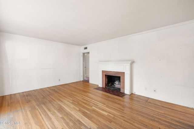 5525 Simpson Avenue, Valley Village, CA 91607