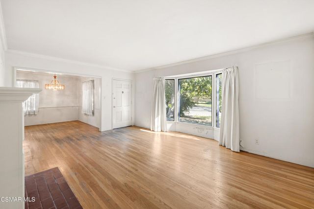 5525 Simpson Avenue, Valley Village, CA 91607