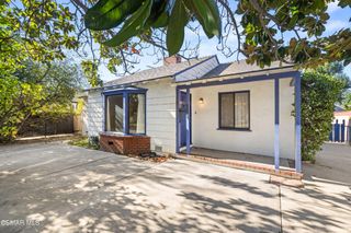 5525 Simpson Avenue, Valley Village, CA 91607
