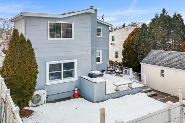 36 Brian Street, New Hyde Park, NY 11040