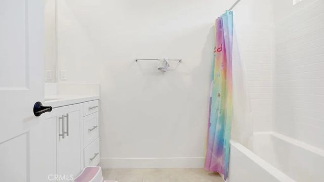 16372 Moonstone Circle, Tustin, CA 92782