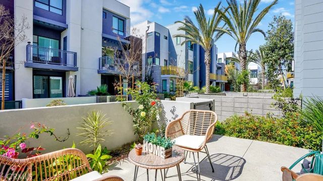 16372 Moonstone Circle, Tustin, CA 92782