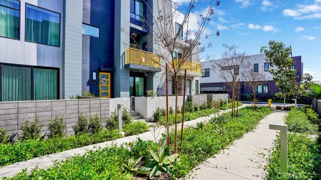 16372 Moonstone Circle, Tustin, CA 92782