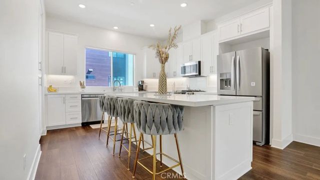 16372 Moonstone Circle, Tustin, CA 92782