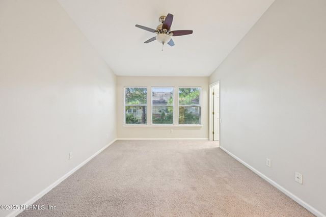 7508 SCARLET IBIS Lane, Jacksonville, FL 32256