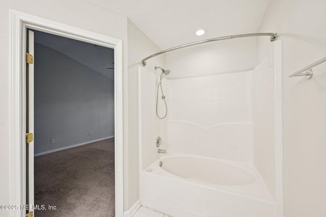 7508 SCARLET IBIS Lane, Jacksonville, FL 32256