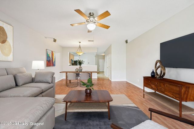 7508 SCARLET IBIS Lane, Jacksonville, FL 32256