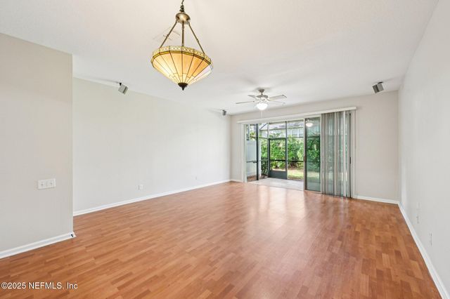 7508 SCARLET IBIS Lane, Jacksonville, FL 32256