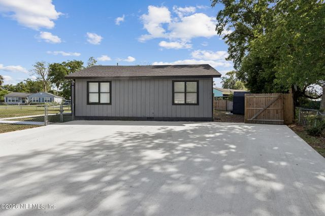 4816 RIVERDALE Road, Jacksonville, FL 32210